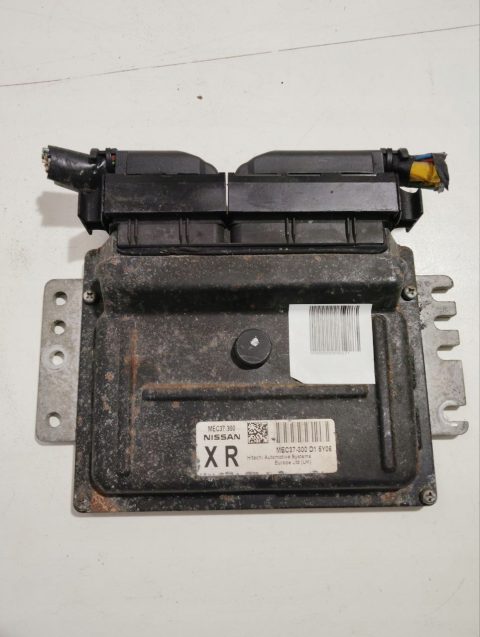 Sterownik silnika ECU Nissan MEC37-300 XR Hitachi D1 5Y06