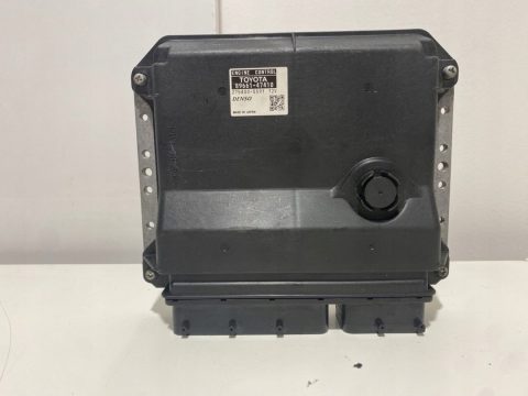 Toyota PRIUS III 1.8 VVTI 09R HB 5D modul sterownik ECU 89661-47410