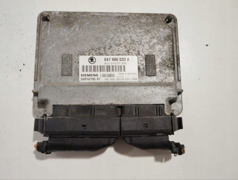 Sterownik silnika Skoda FABIA 047 906 033 a