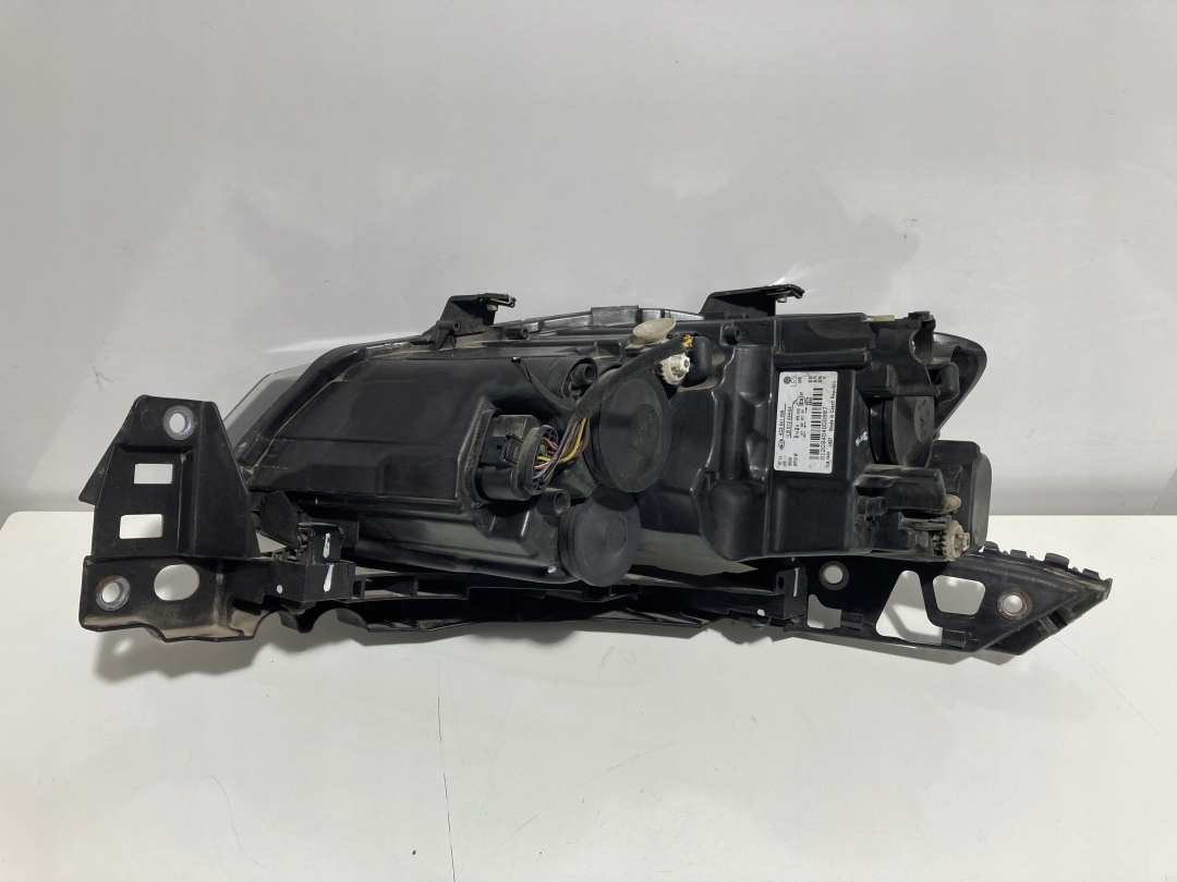 Lampa przednia prawa Volkswagen Polo 6C GTI 6C2941006A 1LB012034 - zdjęcie 2