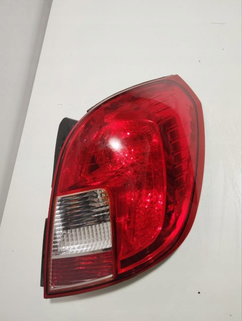OPEL ANTARA LIFT LAMPA PRAWA TYŁ TYLNA UK