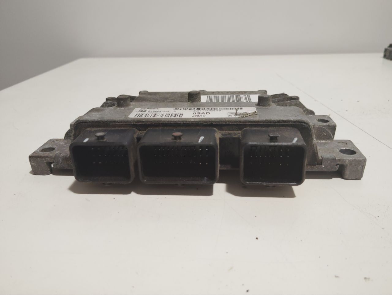 Sterownik silnika ECU Ford Focus C-Max 1.6 TDCi 8V21-12A650-SD - zdjęcie 2