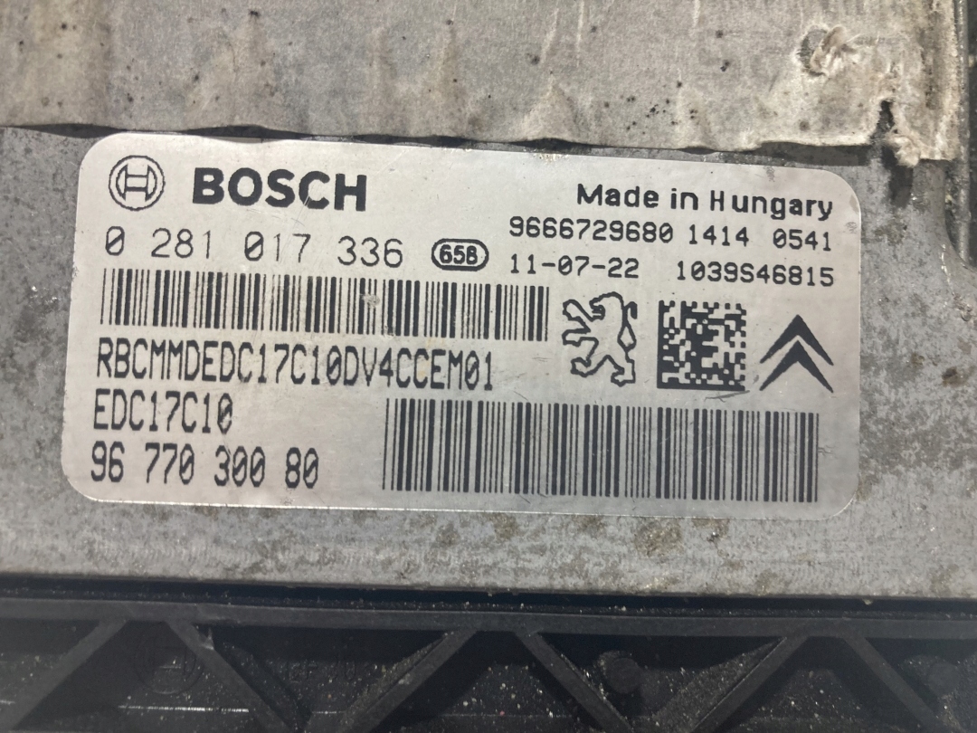 Sterownik komputer silnika Peugeot Citroen 9677030080 0281017336 EDC17C10