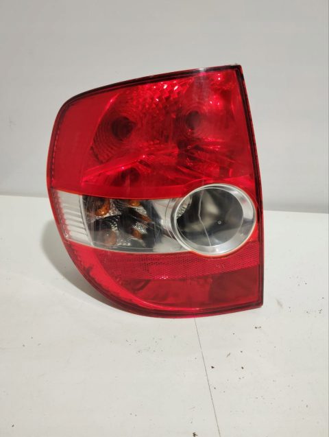 Lampa tylna lewa VW Fox 05-11