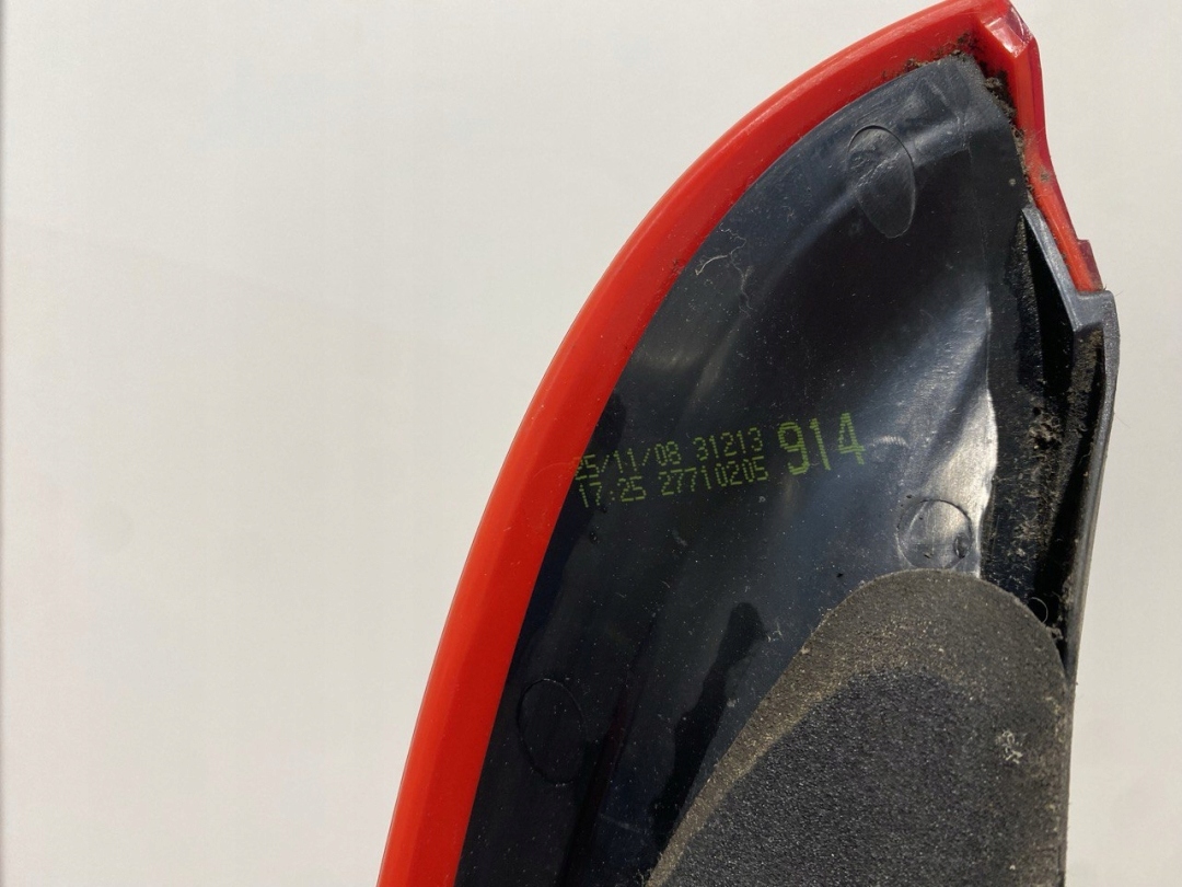 Lampa tylna prawa Volvo C30 2008 strona - zdjęcie 5