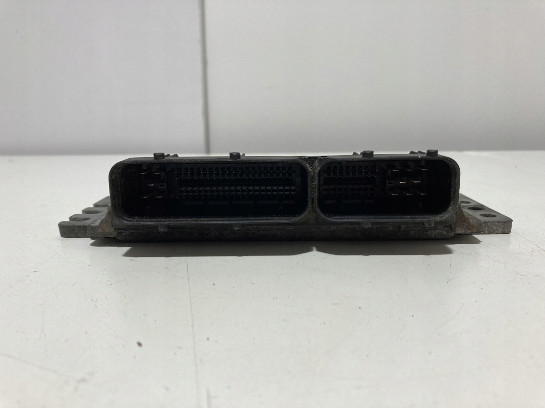 Sterownik silnika Nissan Note E3 1.4 MEC37-510 Y3 - zdjęcie 3