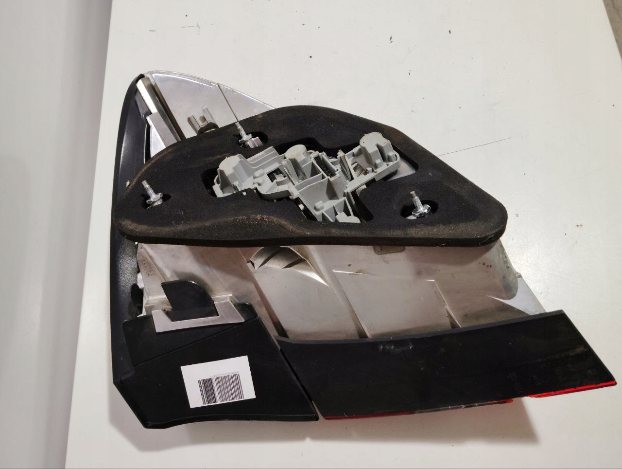 Lampa tylna lewa Mercedes C-Klasa W204 - zdjęcie 2