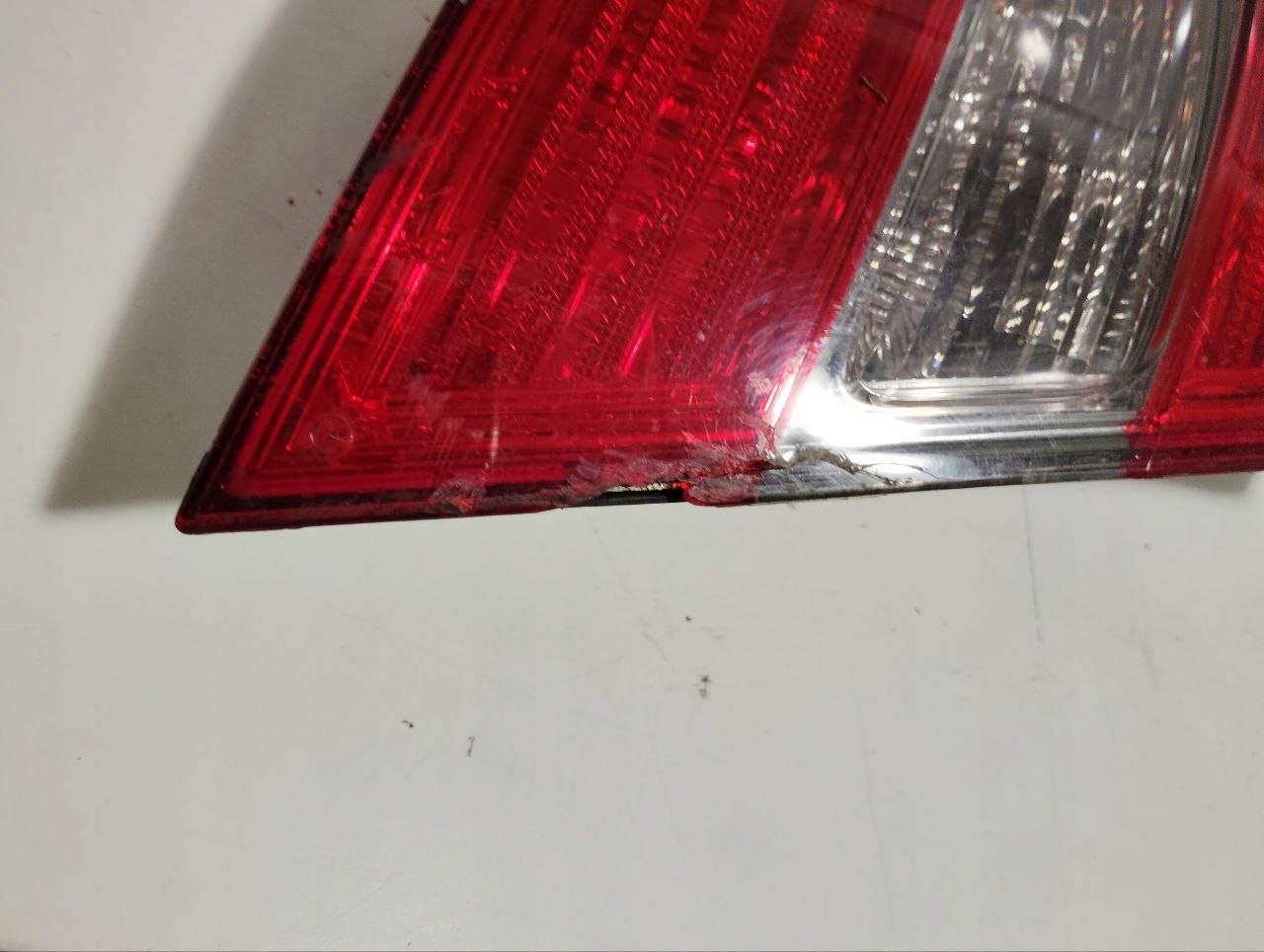 Lampa tylna lewa Mercedes C-Klasa W204 - zdjęcie 5