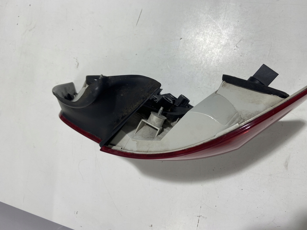 Lampa tylna prawa BMW E82 coupe cabrio 2VP009615-04 - zdjęcie 7