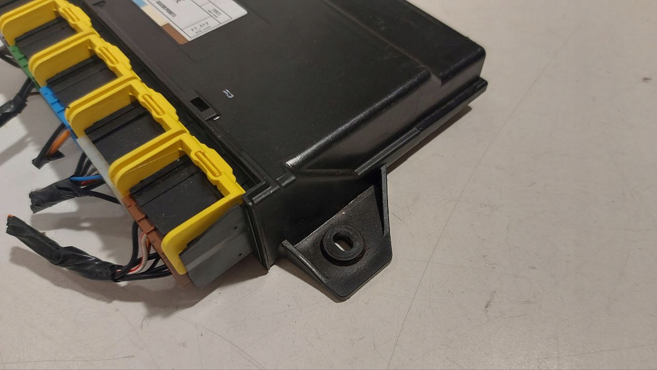 Volvo C30 Lift 1.6 d 10R modul sterownik keyless 31300489 5WK49274F - zdjęcie 4