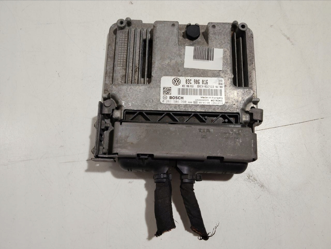 ECU ECM Bosch 03C 906 016 VW Golf JETTA Audi Skoda Seat