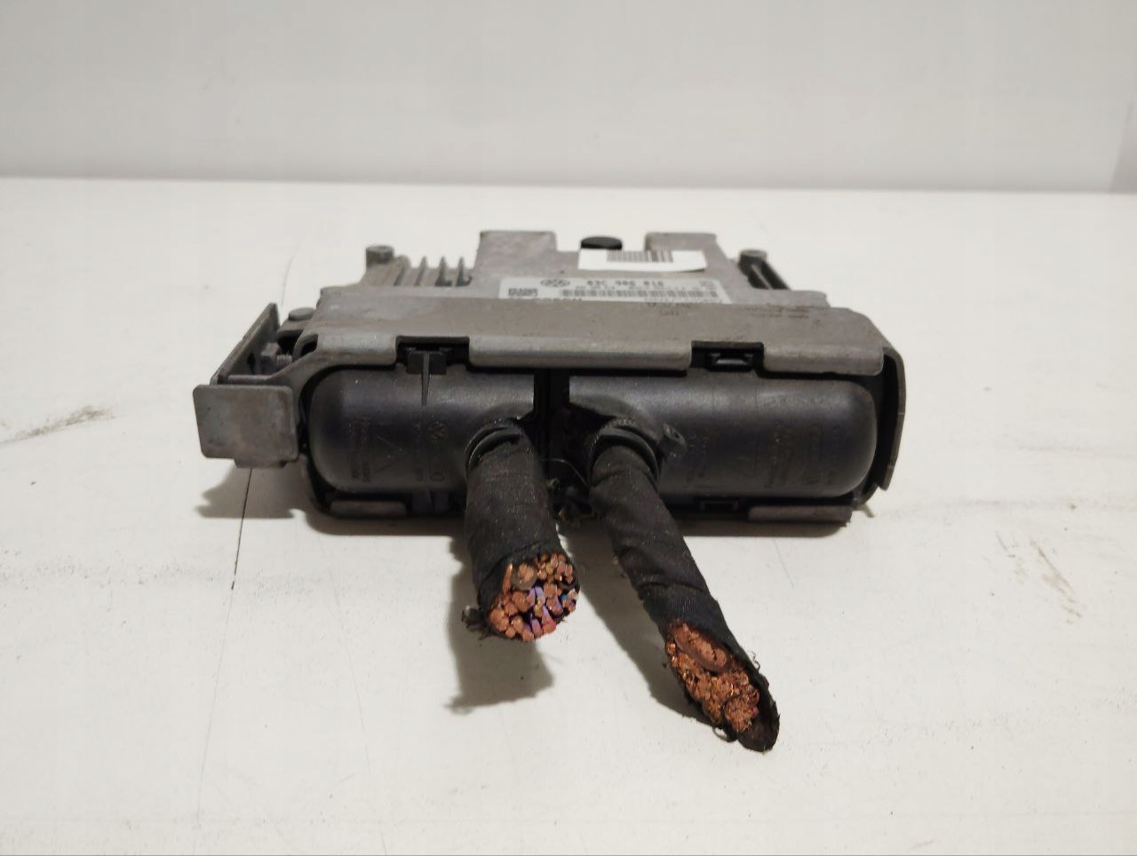 ECU ECM Bosch 03C 906 016 VW Golf JETTA Audi Skoda Seat - zdjęcie 3