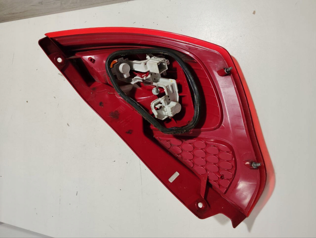 Lampa tylna prawa Ford Fiesta strona - zdjęcie 4