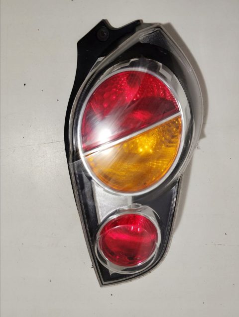 Lampa tylna prawa Chevrolet Spark 2008 strona