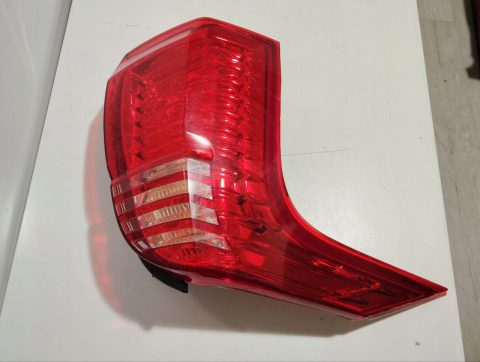 Lampa tylna lewa Peugeot 5008 2009 – 2017