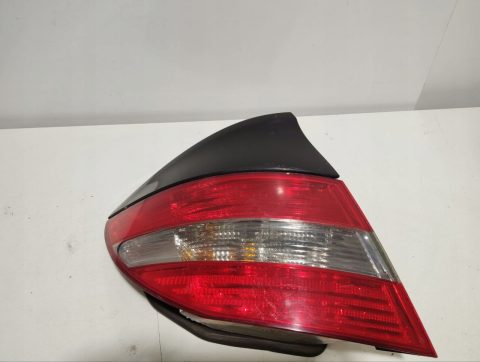 Lampa tylna lewa Mercedes CLC W203 coupe