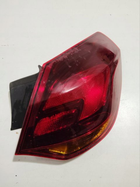 Lampa tylna prawa Astra j IV 4 HB 5D Hatchback