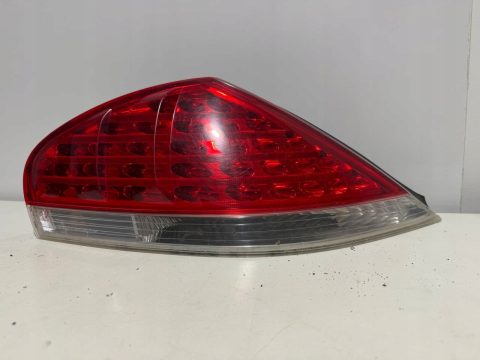 Lampa tylna lewa BMW 6 7165811 7165813