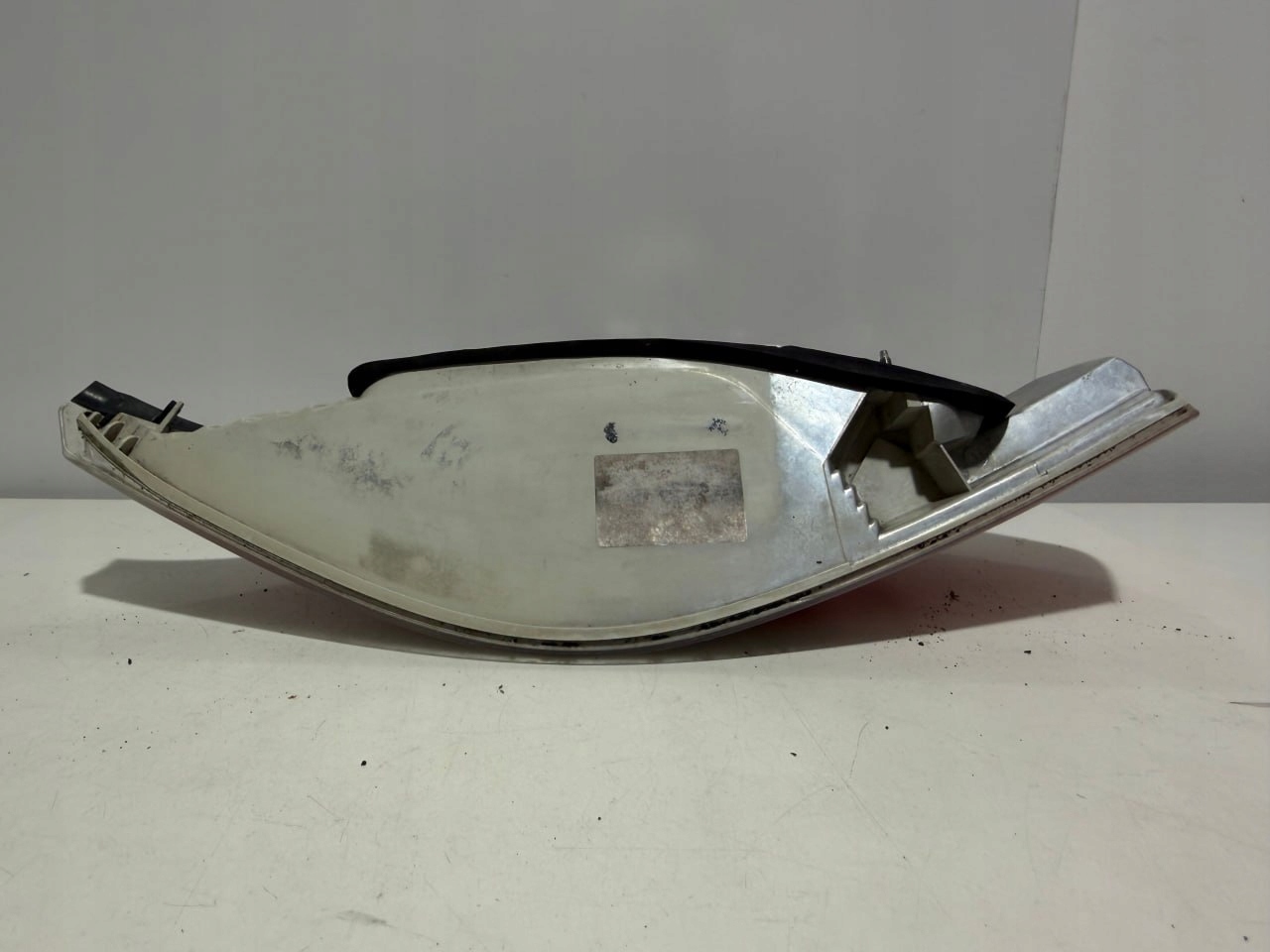 Lampa tylna lewa BMW 6 7165811 7165813 - zdjęcie 4