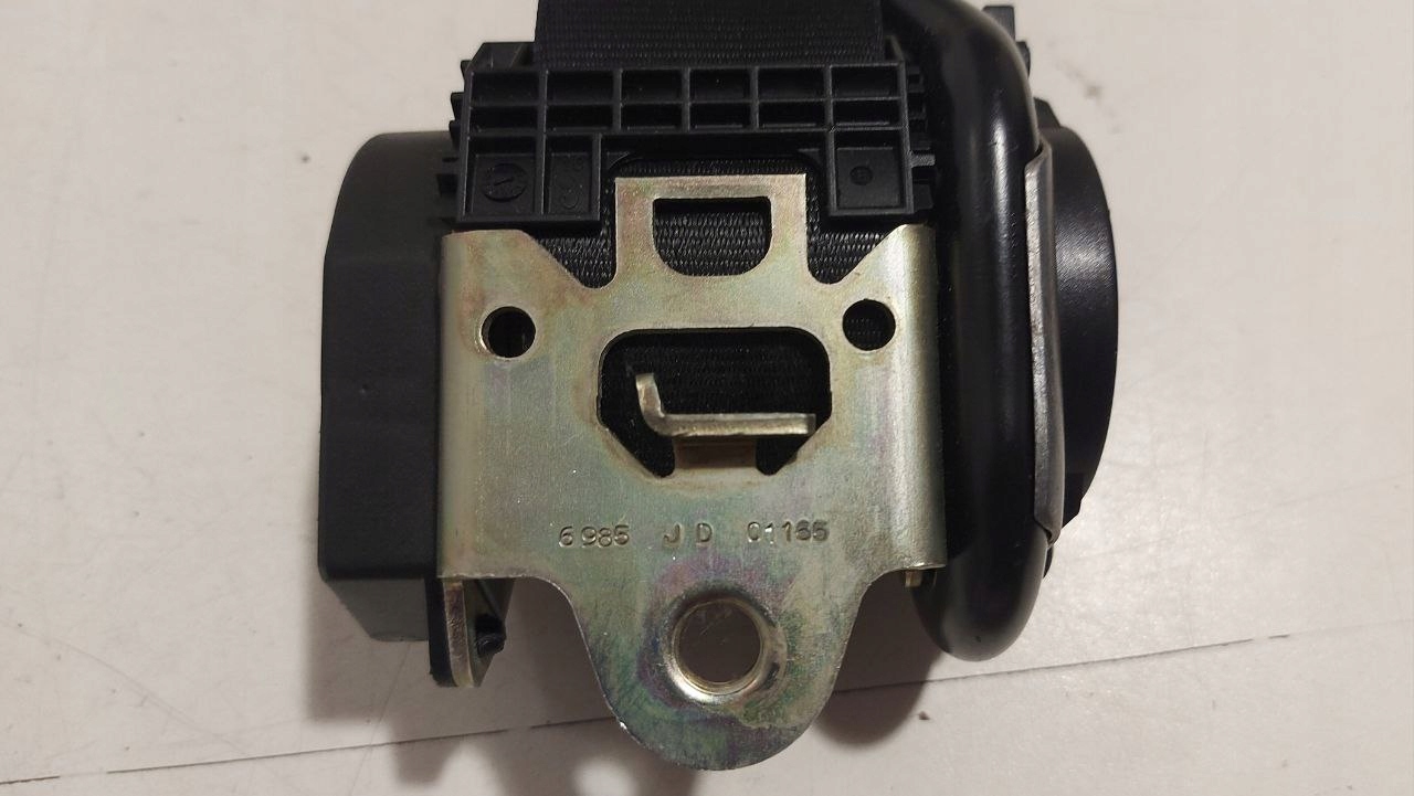 Audi A3 II 8P PAS bezpieczeństwa napinacz lewy 8P4857705C 604182900 - zdjęcie 4