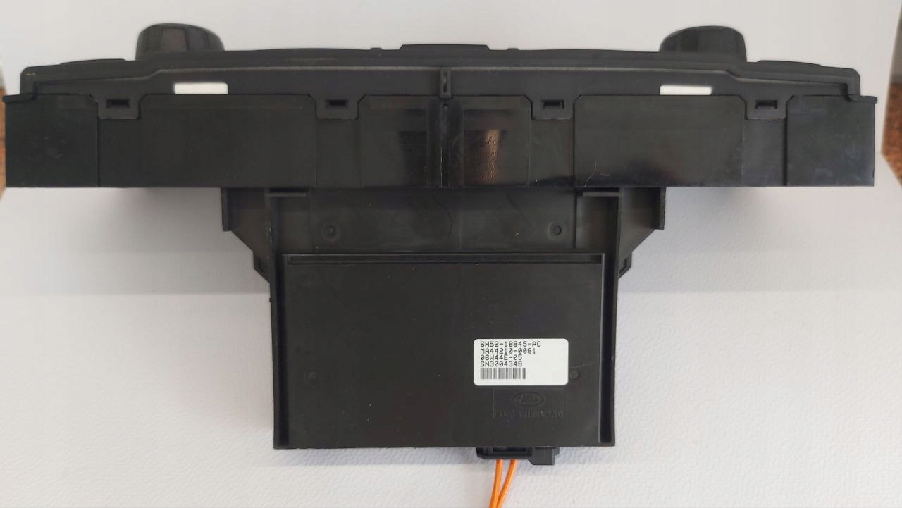 Land Rover Freelander II panel radia 6H52-18845-AC - zdjęcie 4