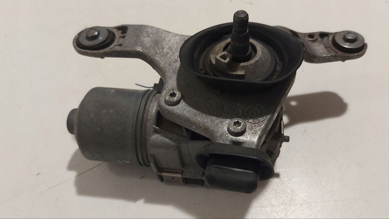 Mechanizm silniczek wycieraczek prawy 9811384780 C4 II Picasso 13-17 EU
