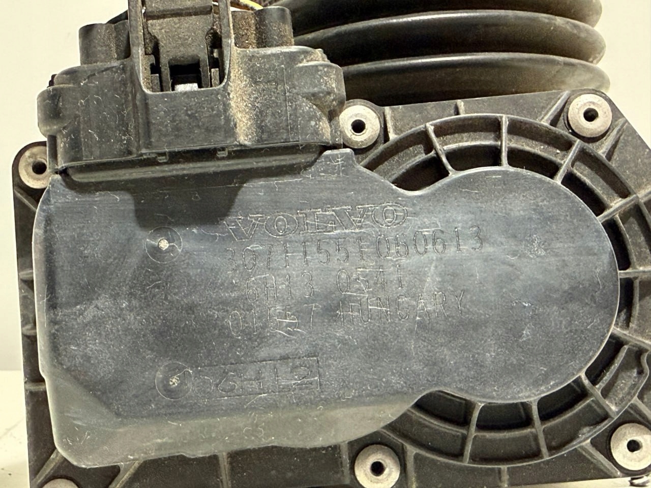 Volvo OE 30711551 Przepustnica - zdjęcie 2
