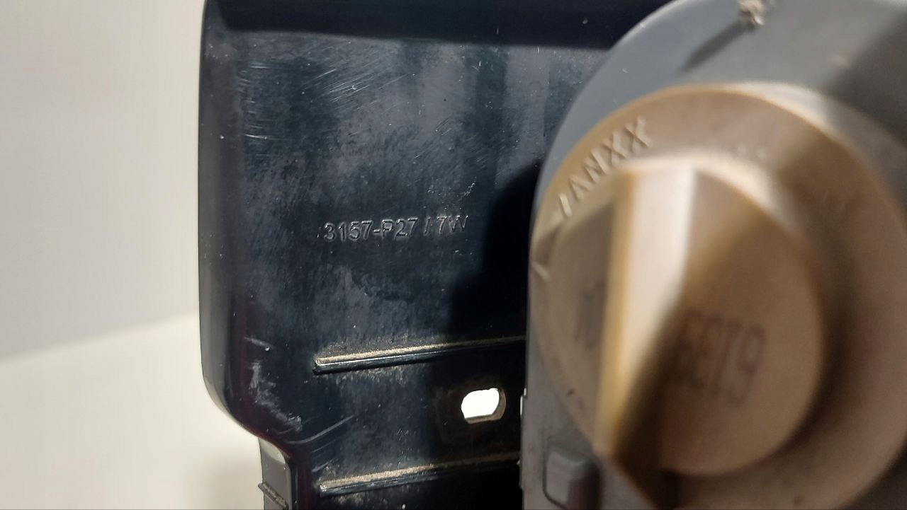 Lampa tylna prawa Range Rover L322 - zdjęcie 7