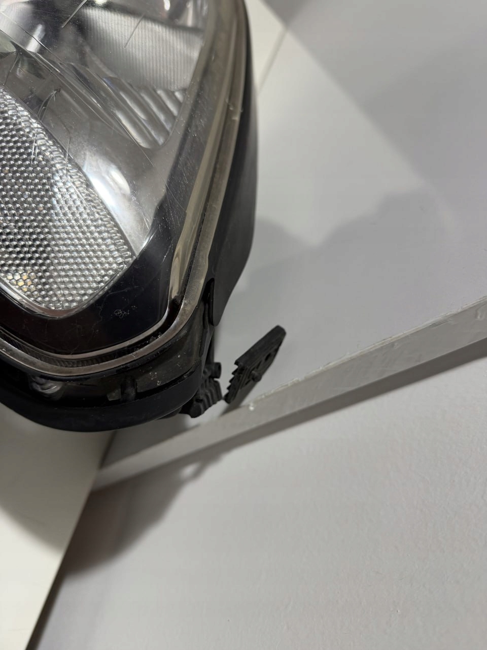 Lampa przednia lewa Chevrolet Orlando 2012 12979 - zdjęcie 5
