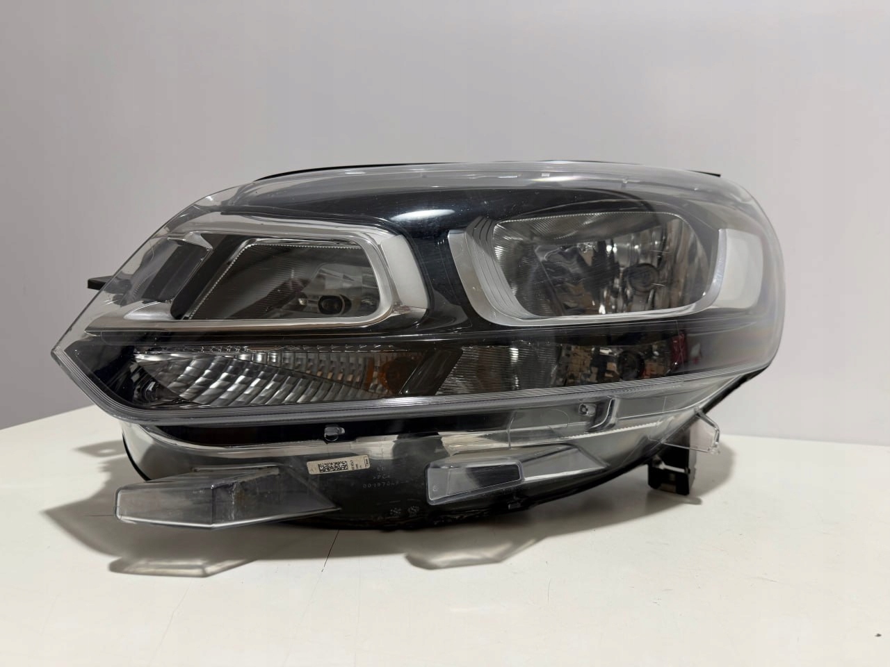 Lampa przednia lewa Opel Citroen Jumpy Vivaro 9808567980