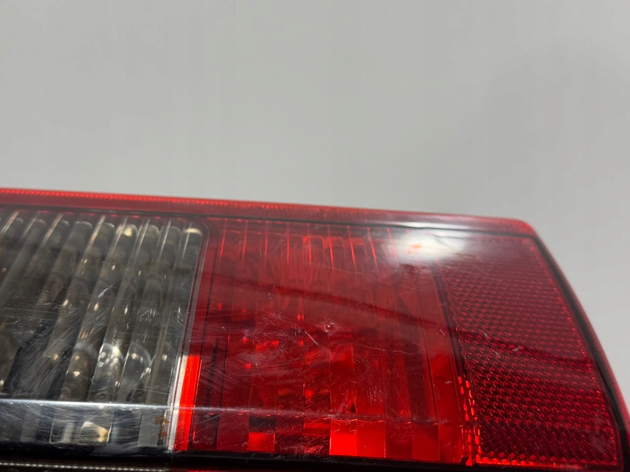Lampa tylna prawa Opel COMBO c 2010 OE 45313 YORKA - zdjęcie 4