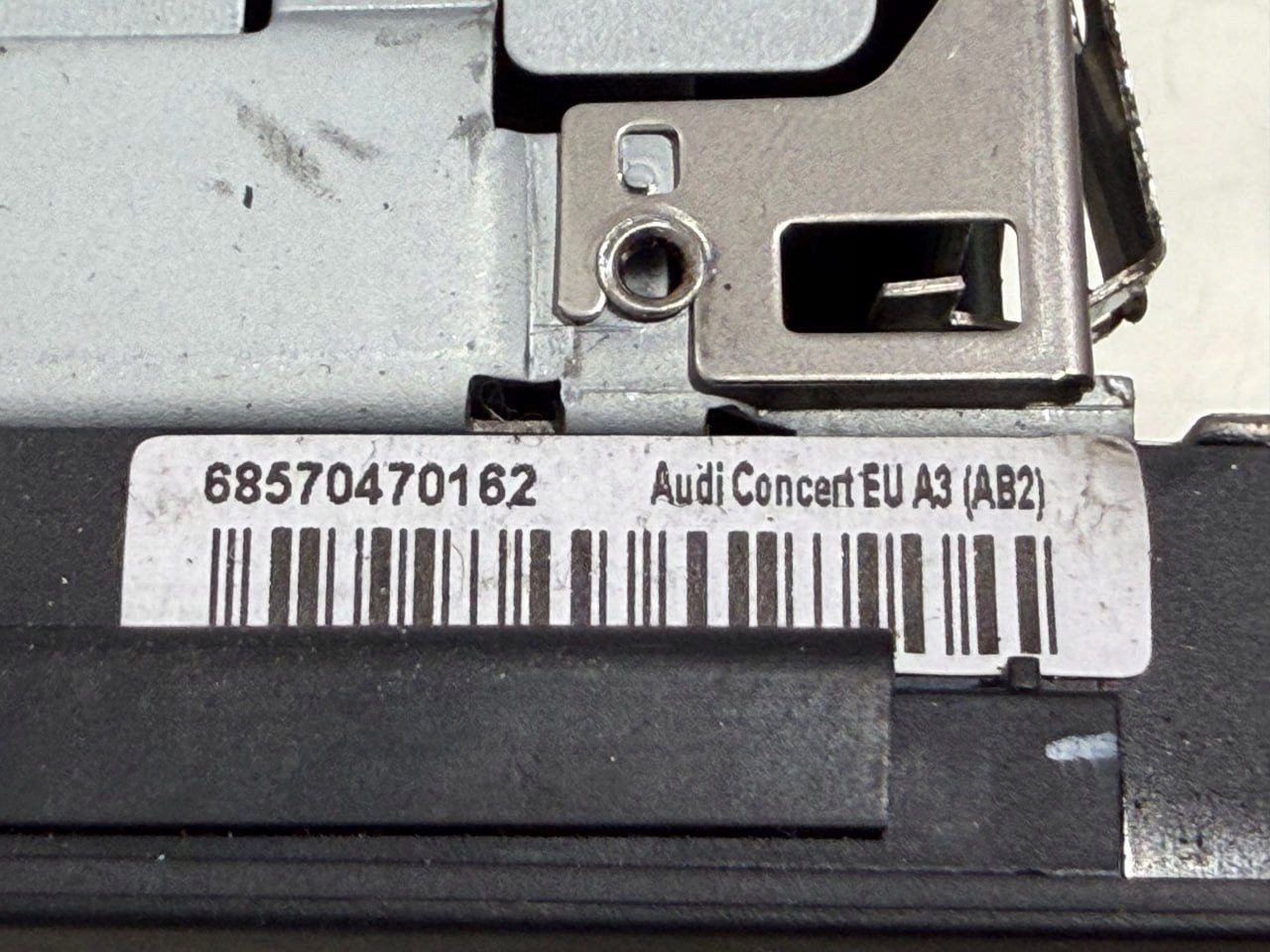 Radio fabryczne Audi A3 8P Lift 8P0035186AB - zdjęcie 4