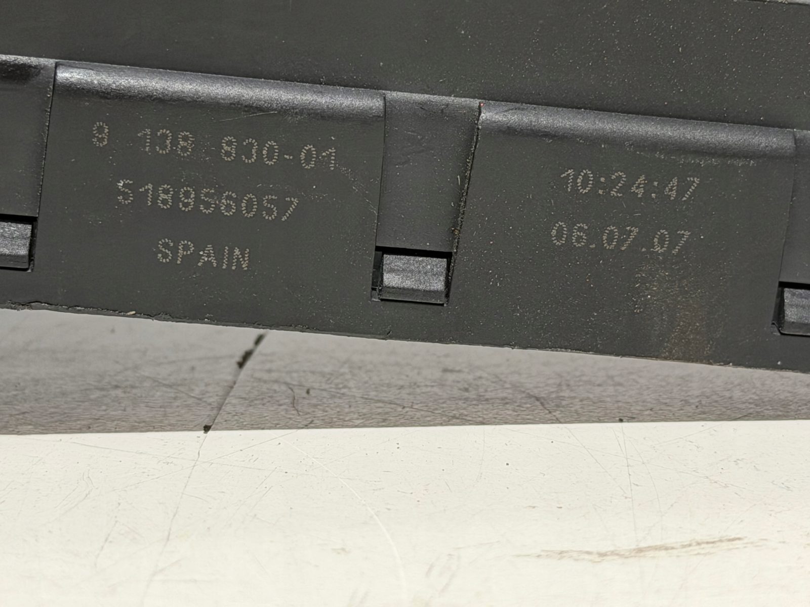 BMW E60 2007 skrzynka bezpieczników plusowy OE 6906619-01 6906619 - zdjęcie 3