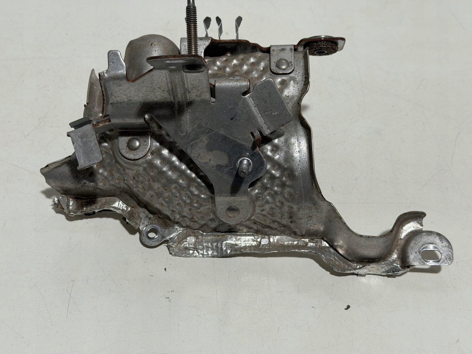 Osłona termiczna wydechu Dacia Sandero III 1.0 TCE 144500548R - zdjęcie 5