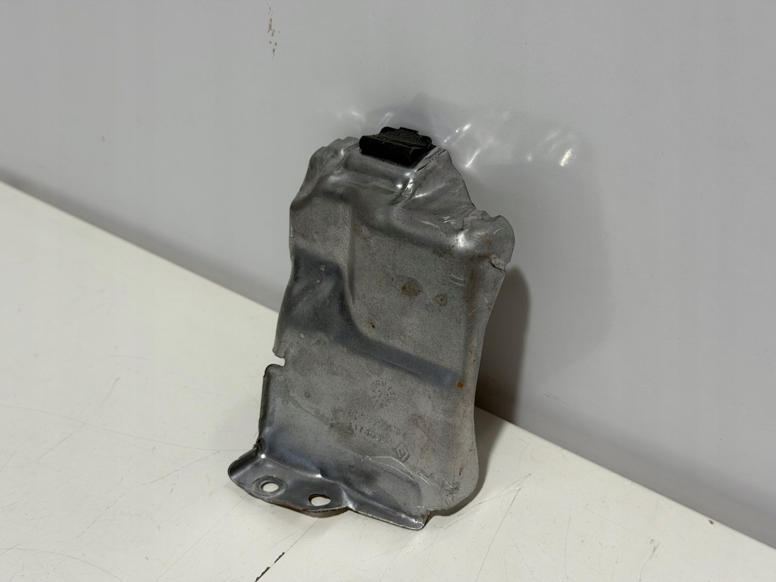 Osłona izolacja termiczna turbo Dacia Sandero III 1.0 TCE 2021 144504013R