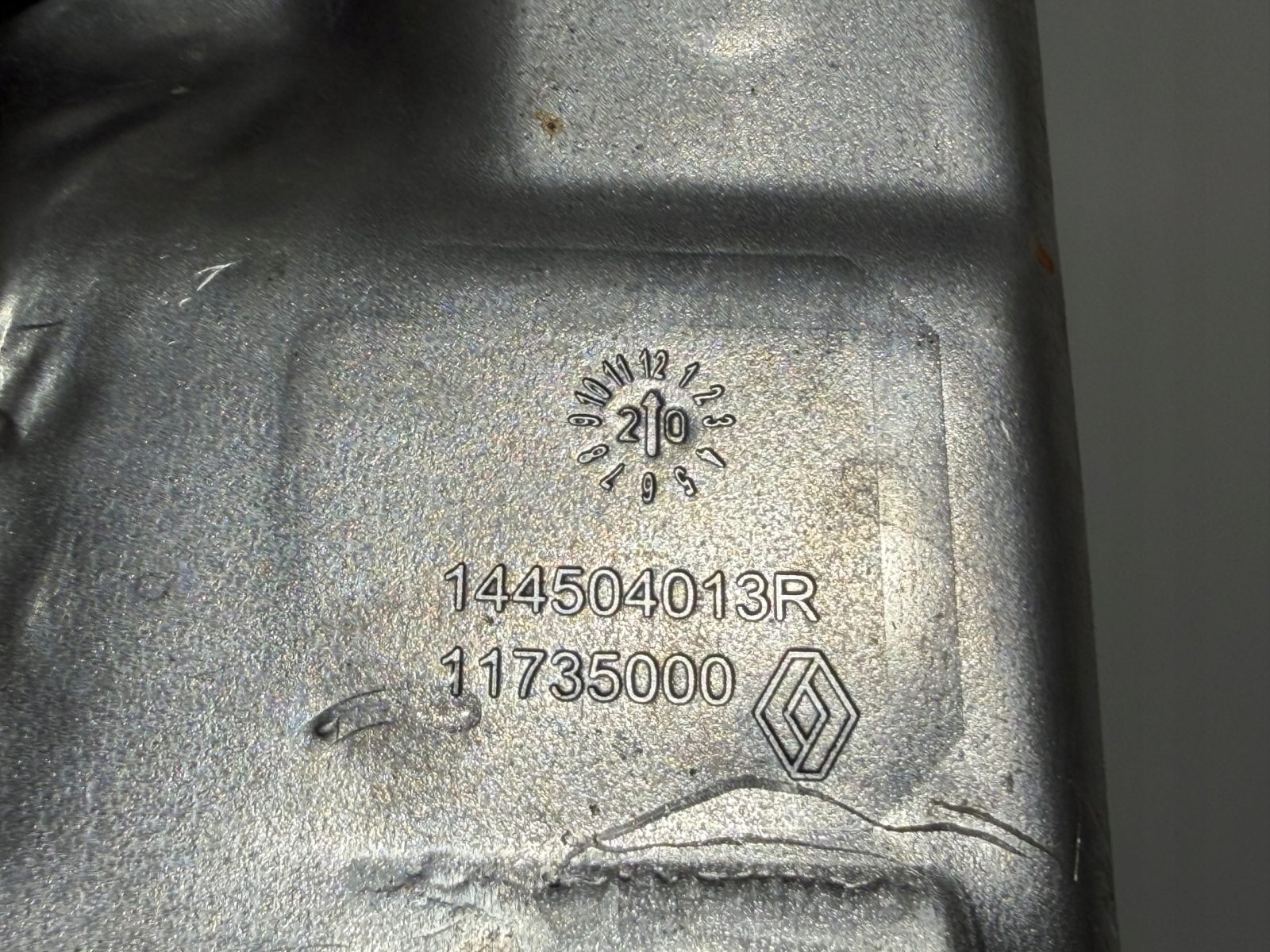Osłona izolacja termiczna turbo Dacia Sandero III 1.0 TCE 2021 144504013R - zdjęcie 2