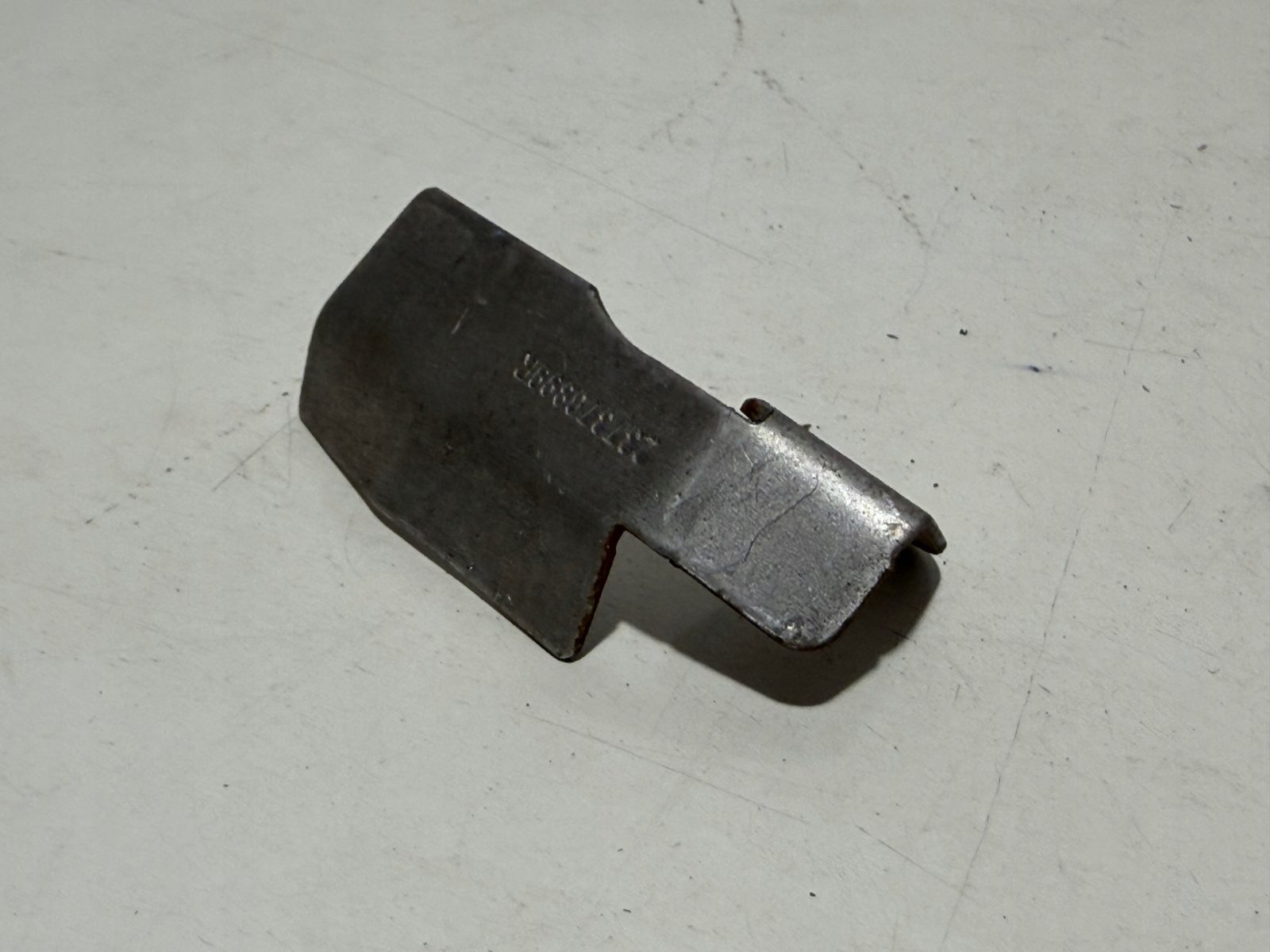 Osłona termiczna czujnika wspornik blacha Dacia Sandero TCE 21 237370899R