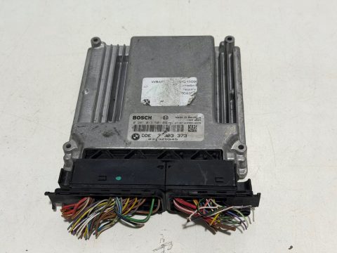 Komputer silnika sterownik ECU BMW 2.0 3 E90 5 E60 0281013501