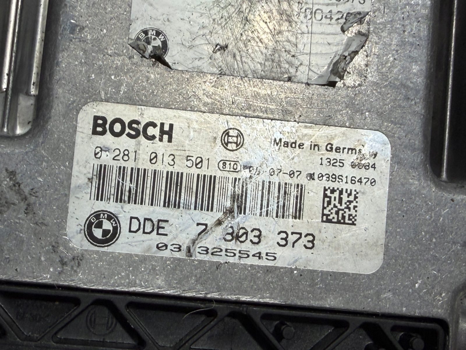 Komputer silnika sterownik ECU BMW 2.0 3 E90 5 E60 0281013501 - zdjęcie 2
