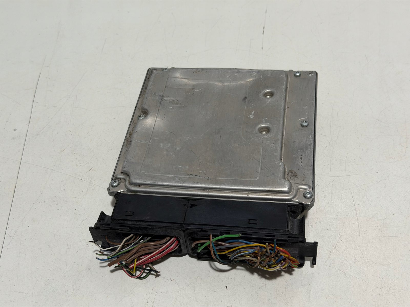 Komputer silnika sterownik ECU BMW 2.0 3 E90 5 E60 0281013501 - zdjęcie 4