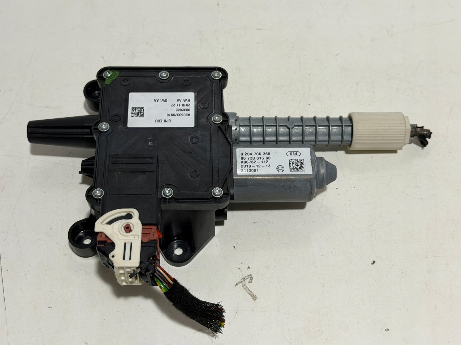 Mechanizm silniczek elektryczny hamulec ręczny EPB Peugeot 5008 9673081580