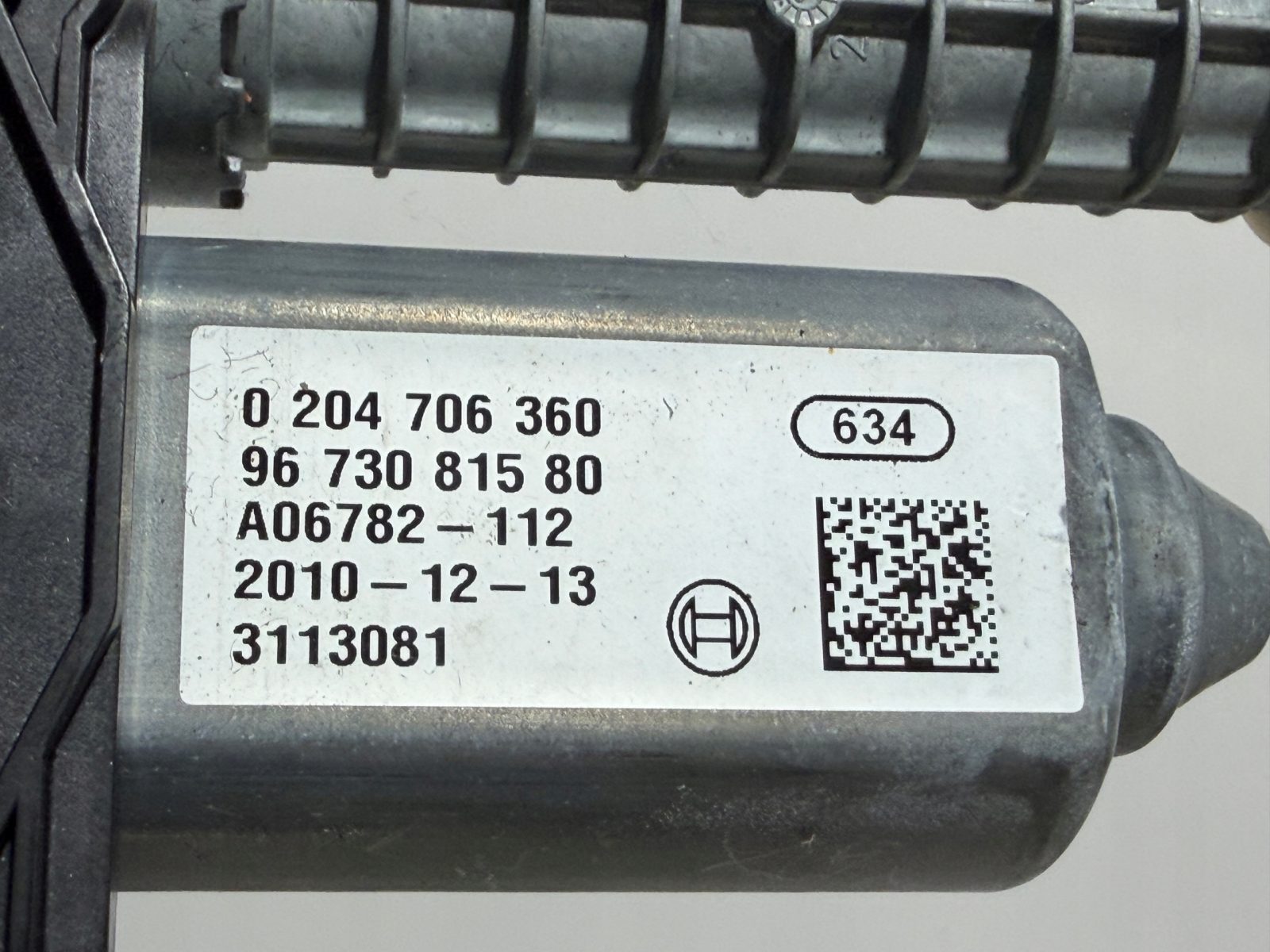 Mechanizm silniczek elektryczny hamulec ręczny EPB Peugeot 5008 9673081580 - zdjęcie 2