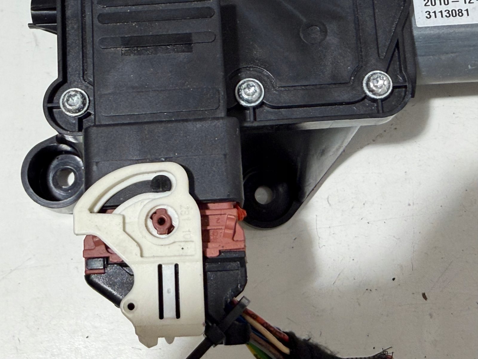 Mechanizm silniczek elektryczny hamulec ręczny EPB Peugeot 5008 9673081580 - zdjęcie 9