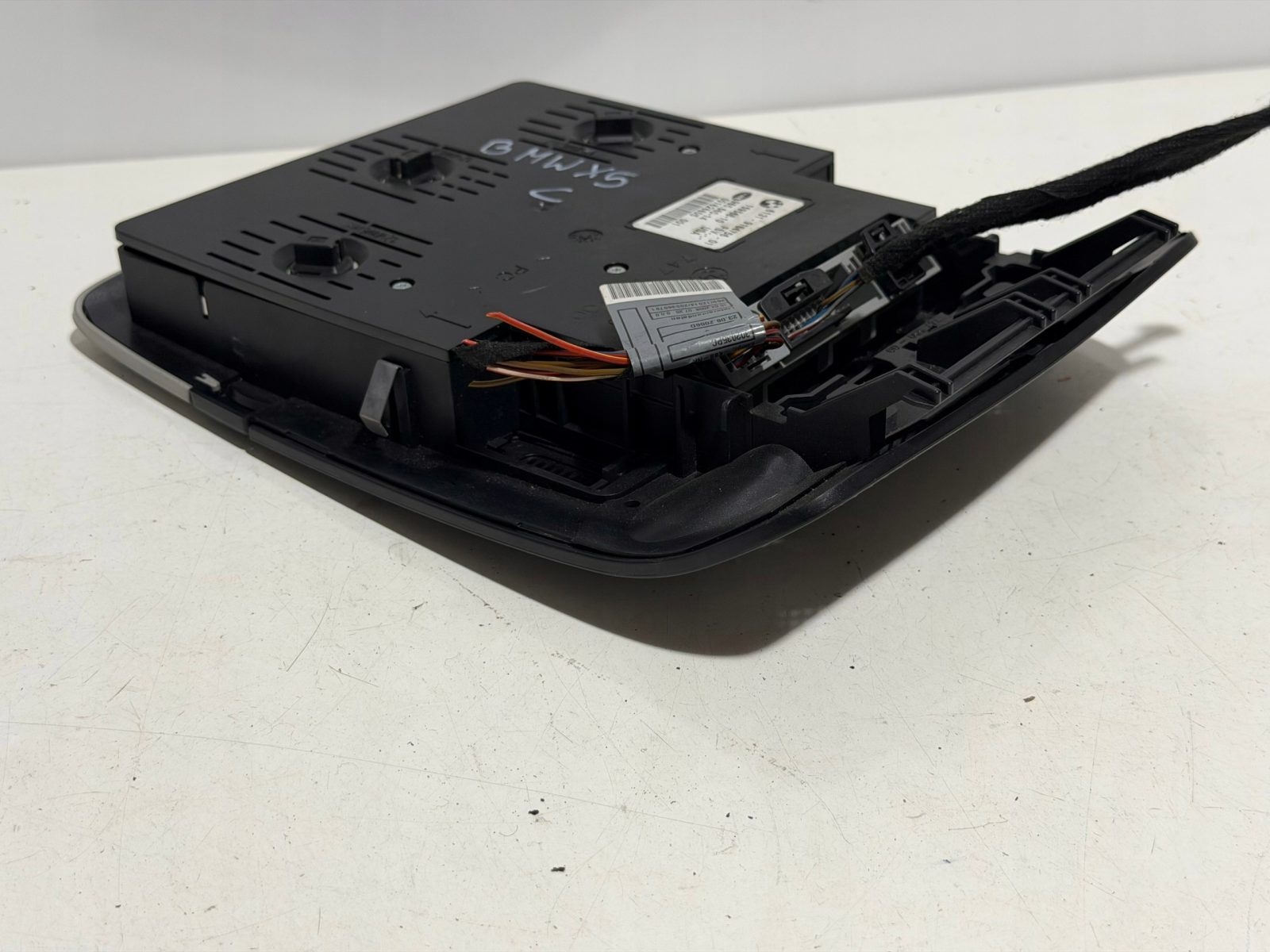 Lampka wewnętrzna podsufitki oświetlenie kabiny BMW X5 E70 X6 E71 74756300 - zdjęcie 8