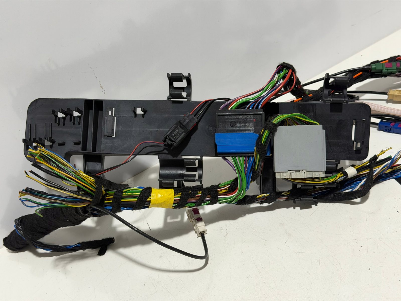 Wiązka elektryczna instalacja tunelu Range Rover III L322 AH4214A301CC - zdjęcie 2