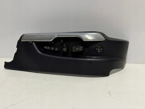 Panel regulacji fotela lewy Range Rover III L322 7069615