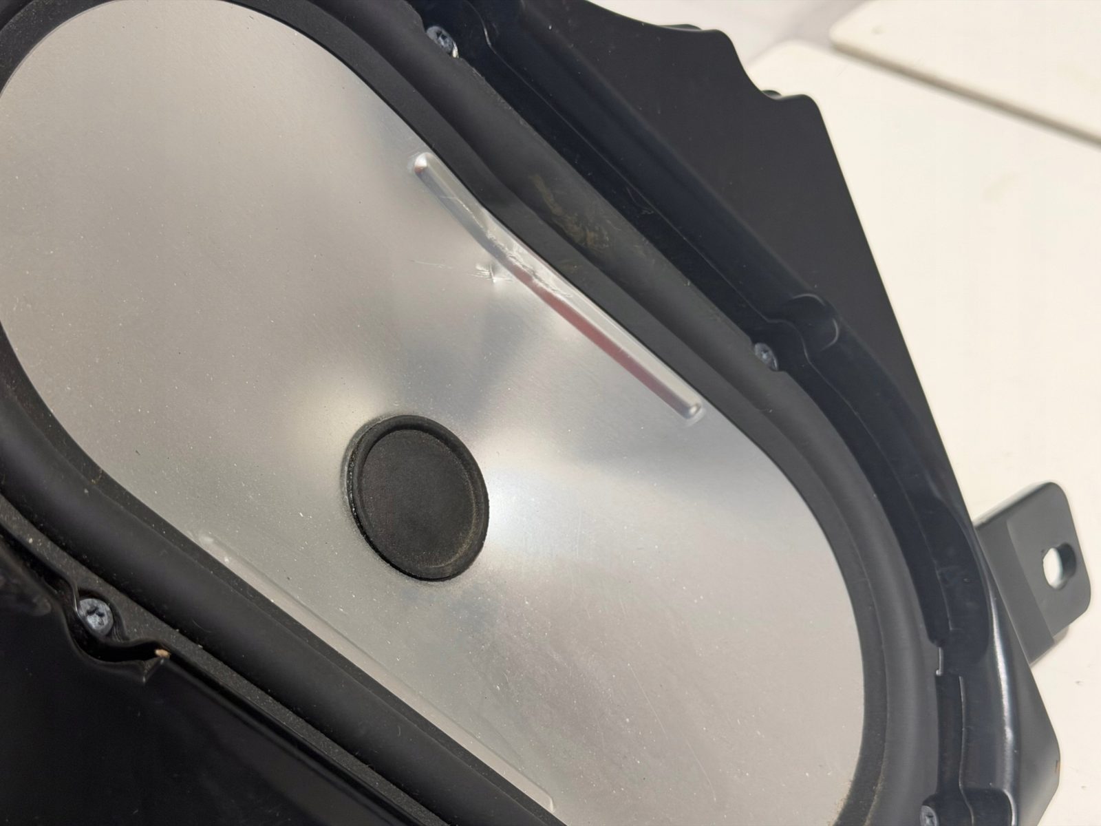 Głośnik subwoofer w obudowie niskotonowy Land Rover L322 137RG005 - zdjęcie 2