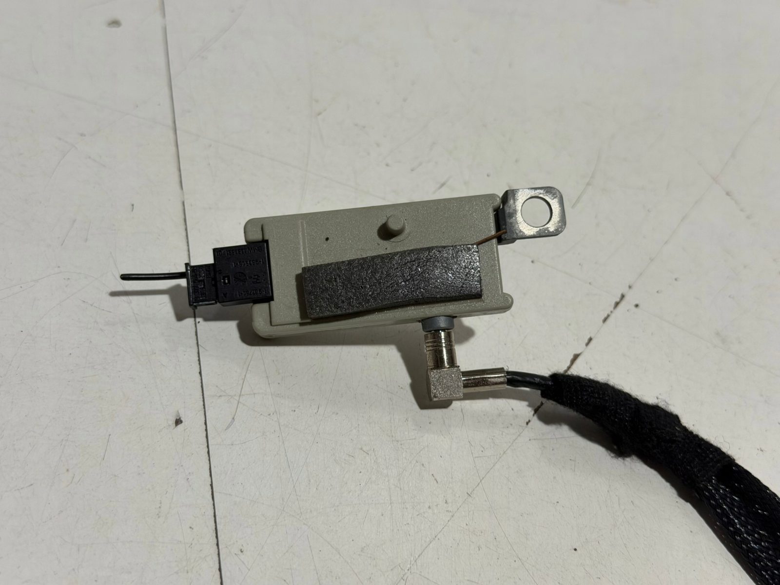 Wzmacniacz anteny FUBA Land Rover L322 L320 AH42-19G255-AA - zdjęcie 5