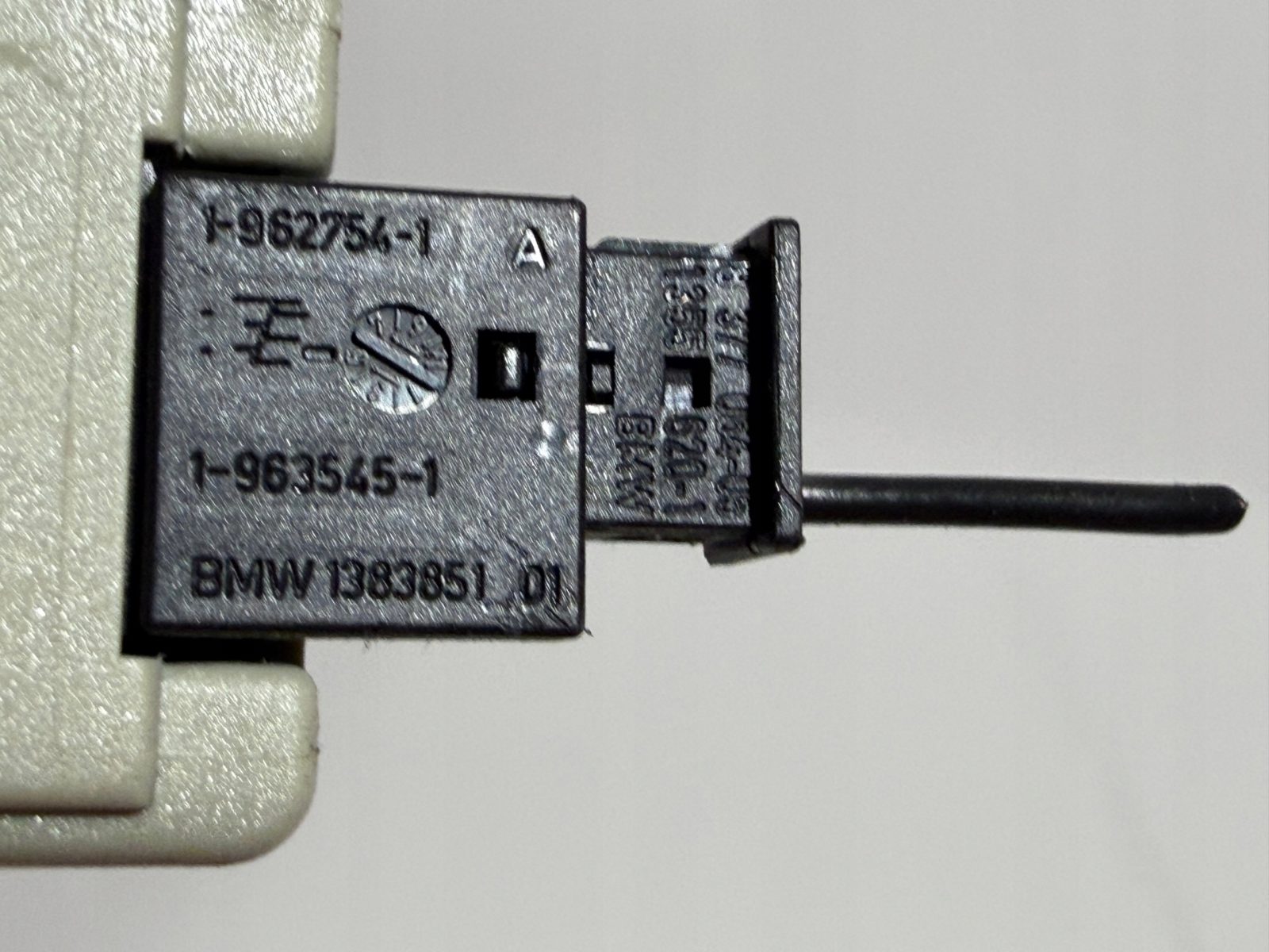 Wzmacniacz anteny FUBA Land Rover L322 L320 AH42-19G255-AA - zdjęcie 6