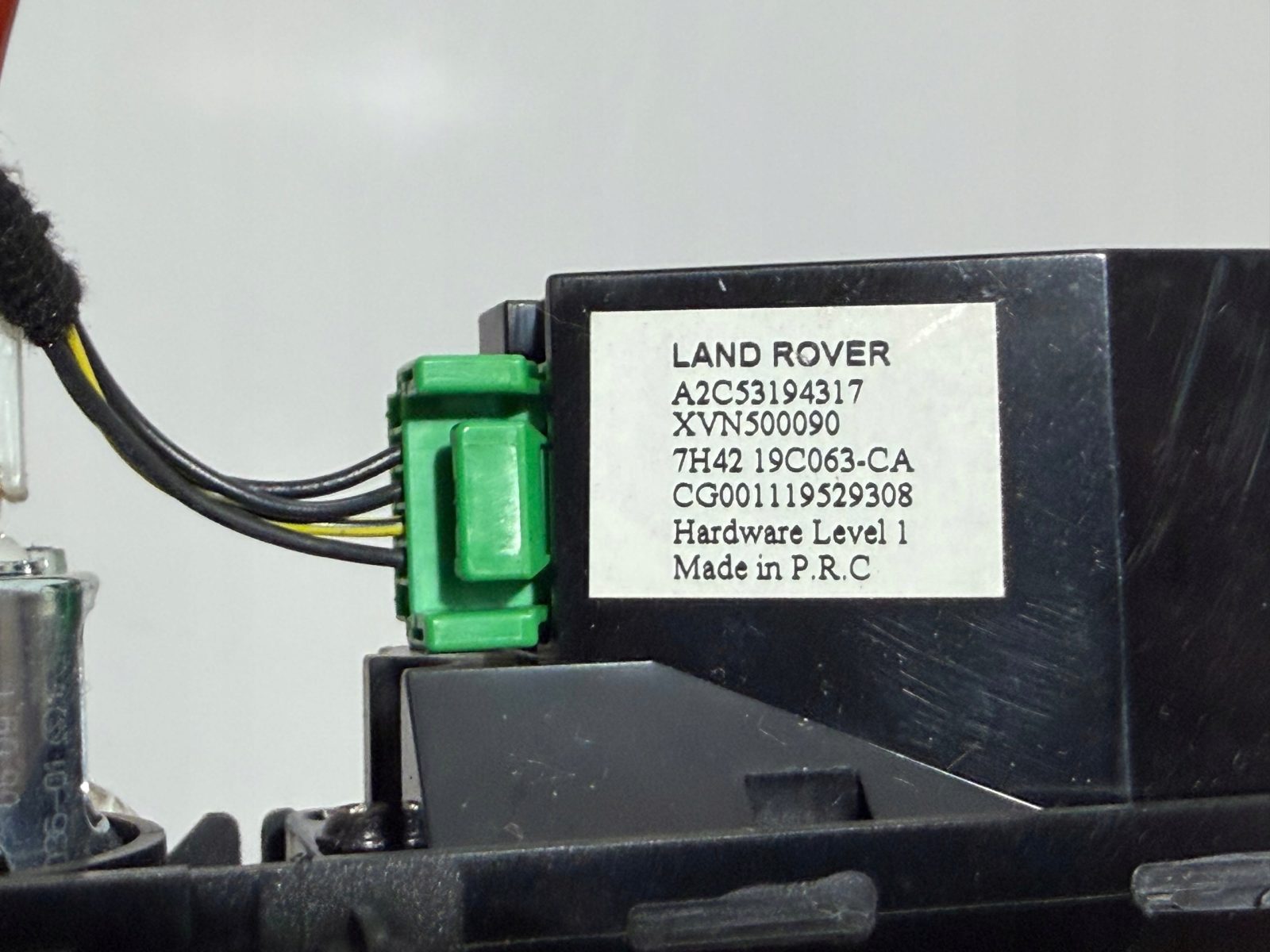 Złącze multimedii gniazdo tylnego tunelu AUX Land Rover L233 7H42-19C063-CA - zdjęcie 3